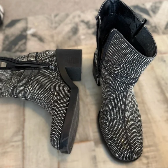 Jessica Simpson Womens Ceridwen Satin Block Heel Ankle Boots - Picture 1 of 9